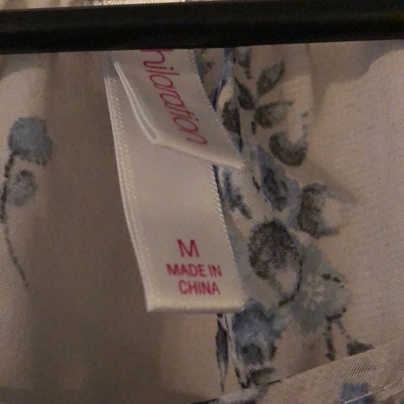 Xhilaration Flowered Blouse - Picture 3 of 3